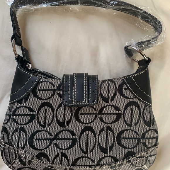 Brand new purse with stuffing & handle cover! - Picture 2 of 3